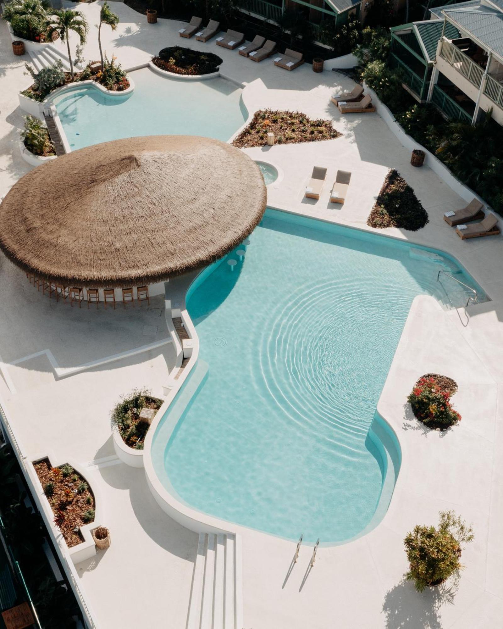 Long Bay Beach Resort Freshwater Pond Bagian luar foto