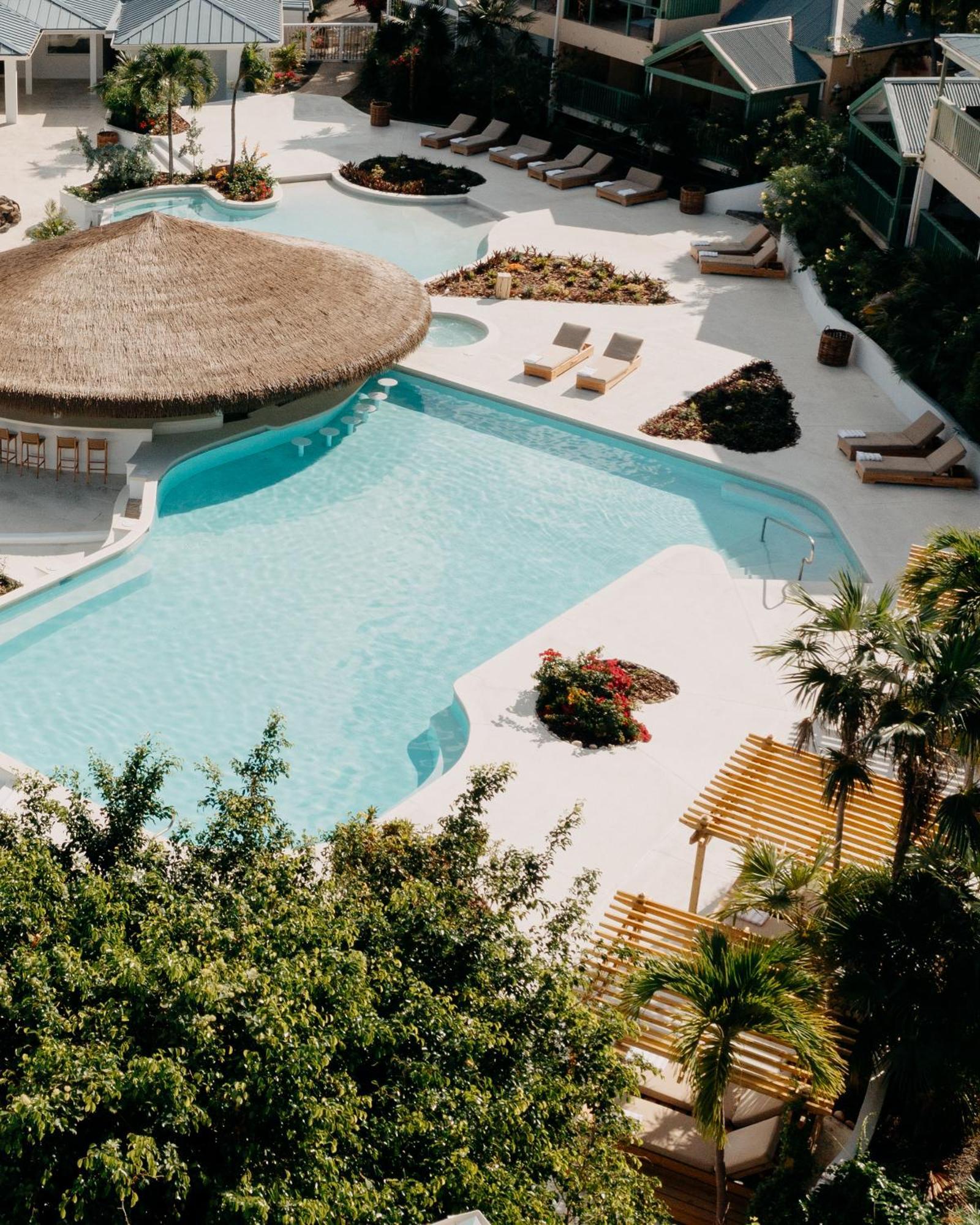 Long Bay Beach Resort Freshwater Pond Bagian luar foto